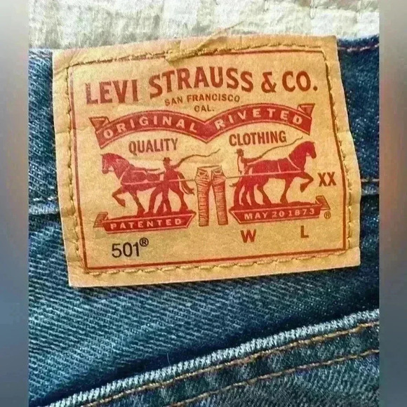 Women’s Levi’s 501 Button Fly Denim Cutoff Shorts - Size 29 - Picture 7 of 12